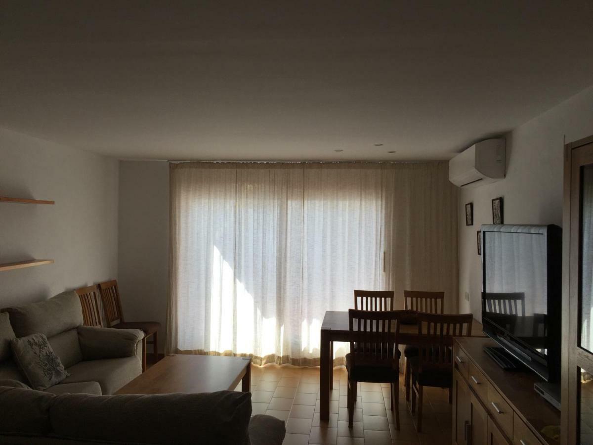 Voramar Apartamento กาดาเกส ภายนอก รูปภาพ