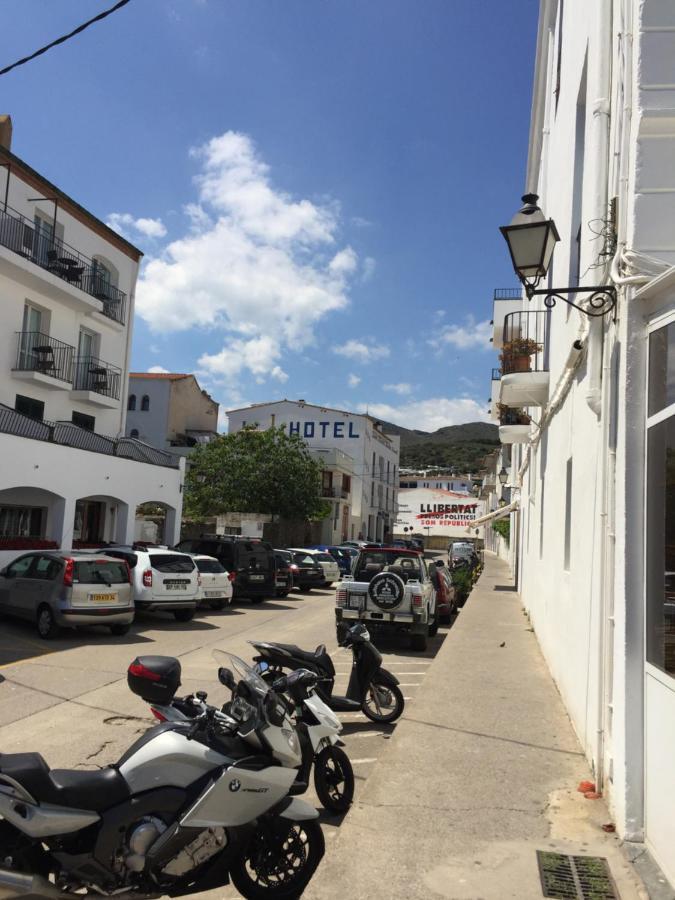 Voramar Apartamento กาดาเกส ภายนอก รูปภาพ